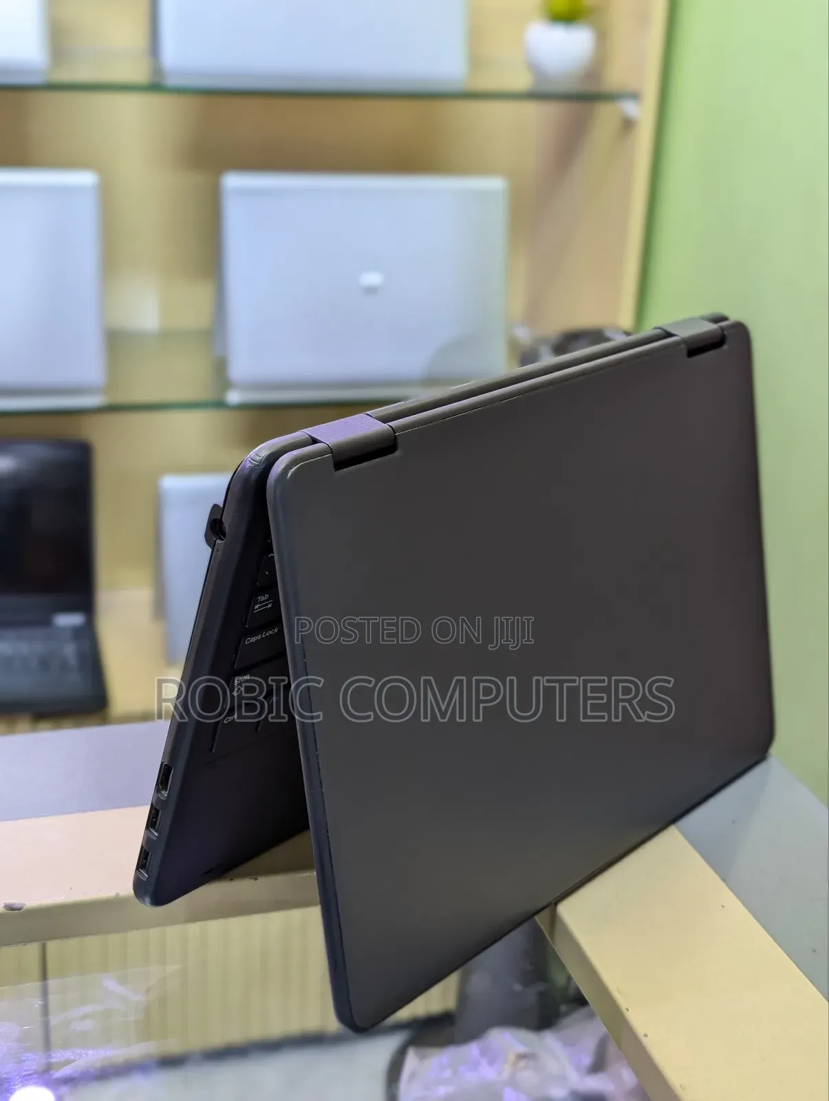 Laptop Dell Latitude 3189 4GB Intel SSD 128GB
