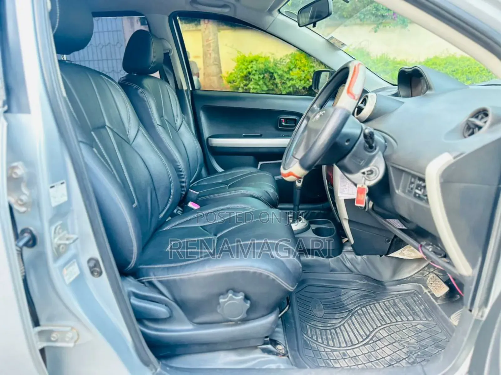 Toyota IST 2005 Silver