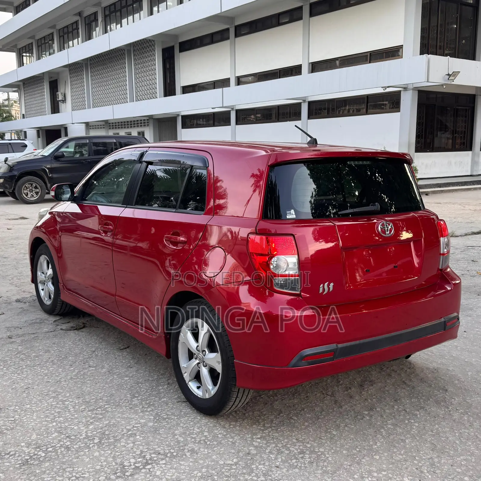 Toyota IST 2007 Red