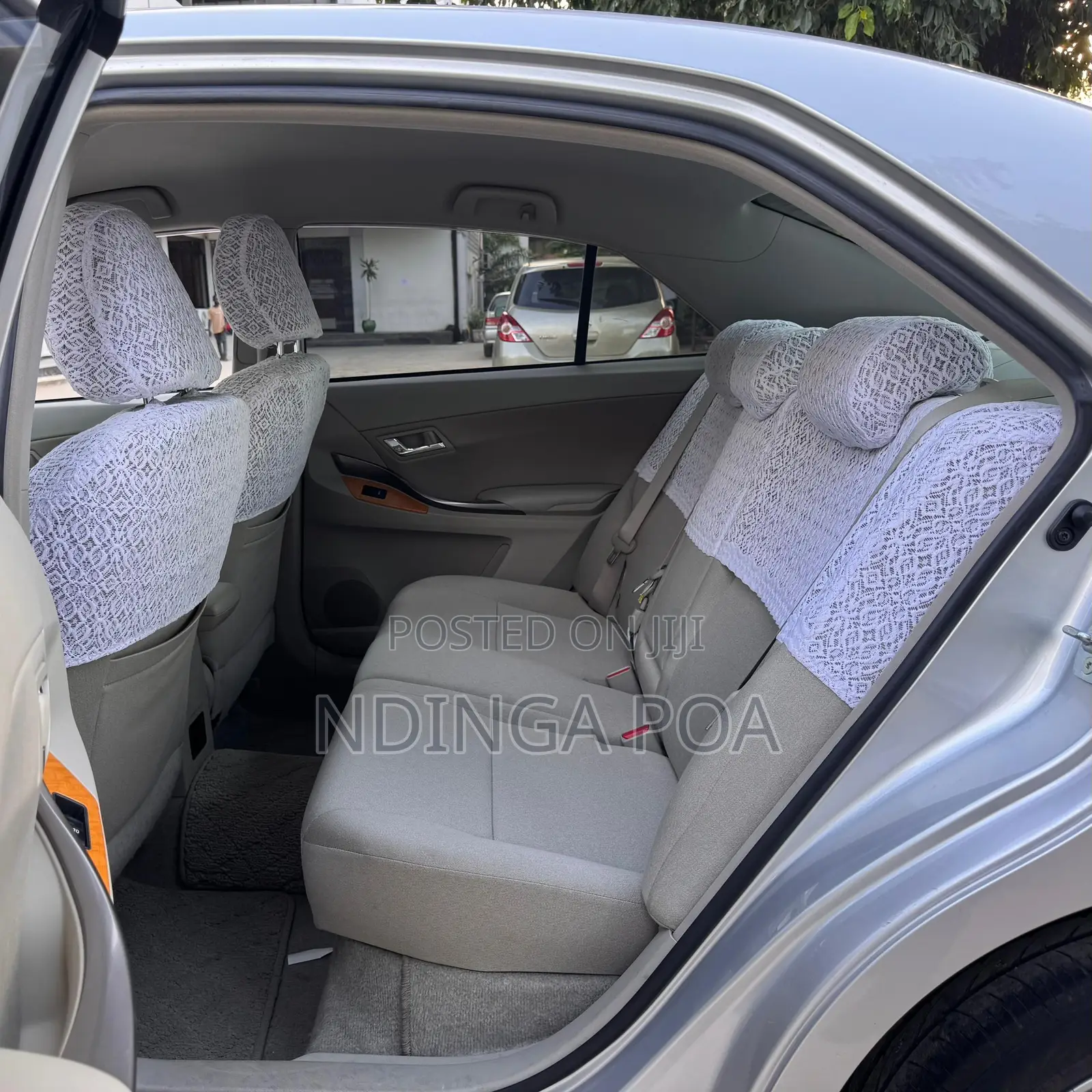 Toyota Premio 1.8 FWD 2013 Silver