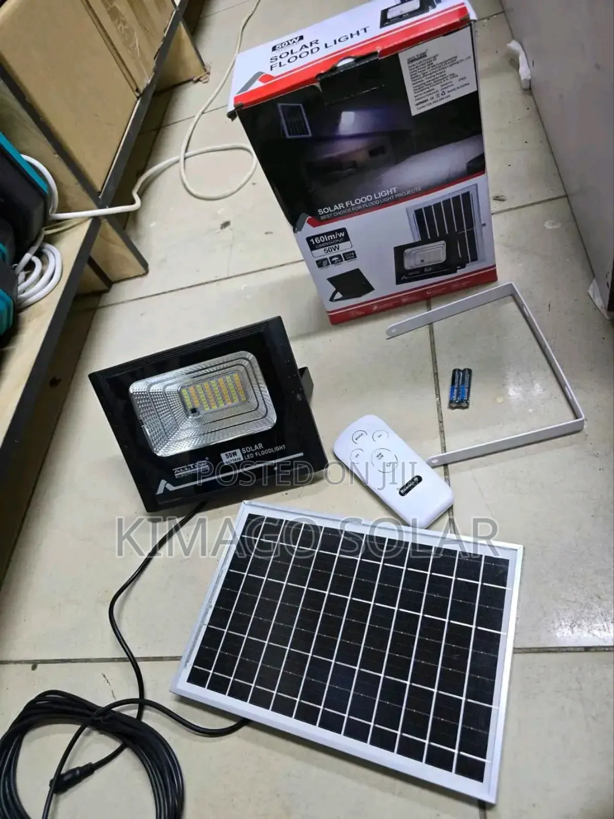 SOLAR FLOOD LIGHT 50w Zipo Unapata Leo