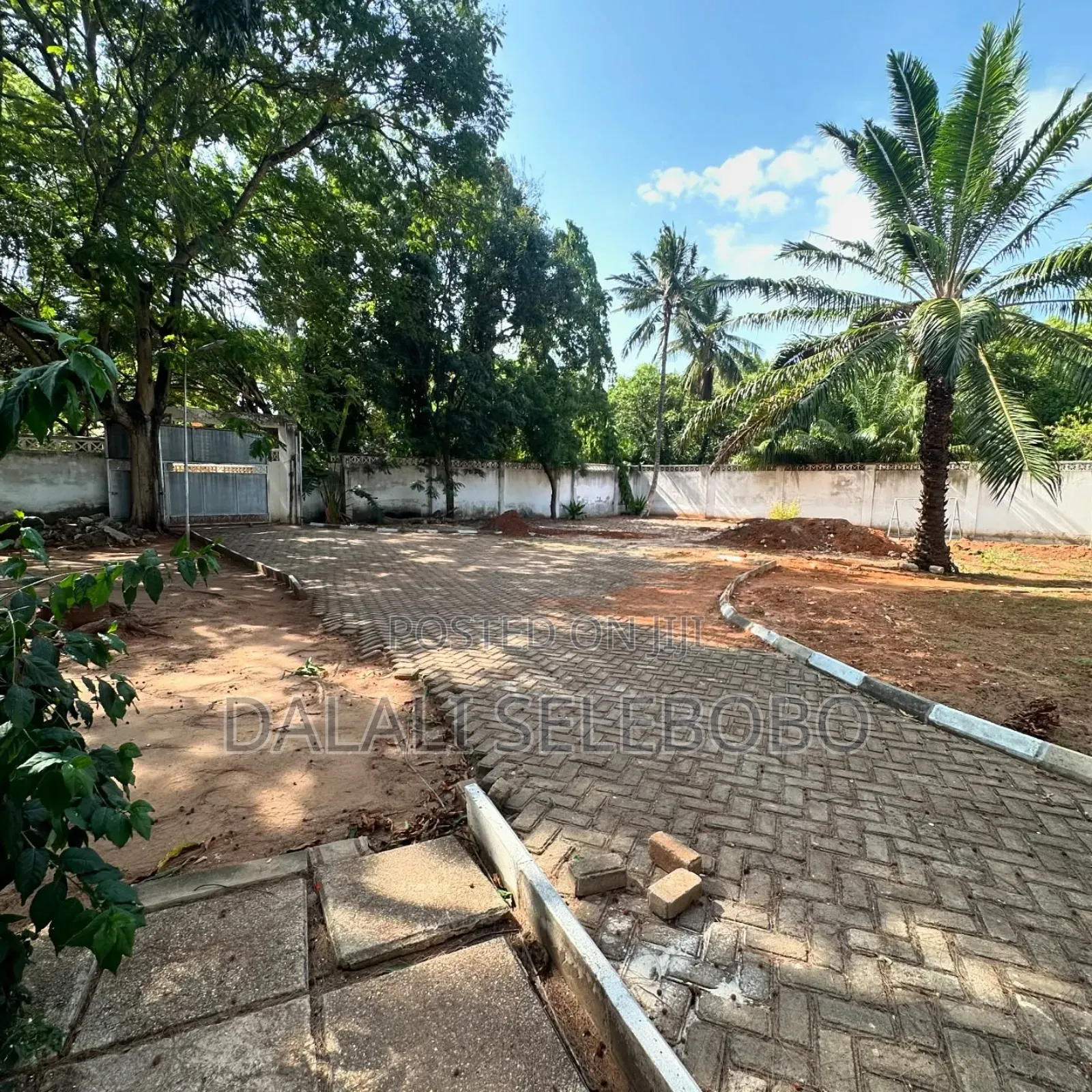 5bdrm Bungalow in Mbezi Beach for rent