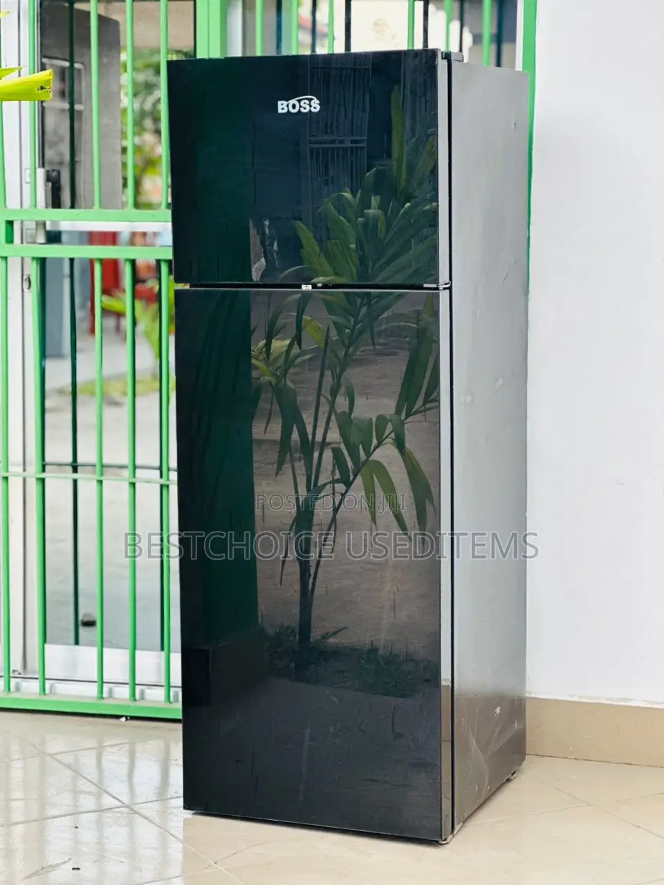 Boss Glass Fridge // 200L //