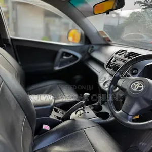 Toyota Vanguard 2008 Silver