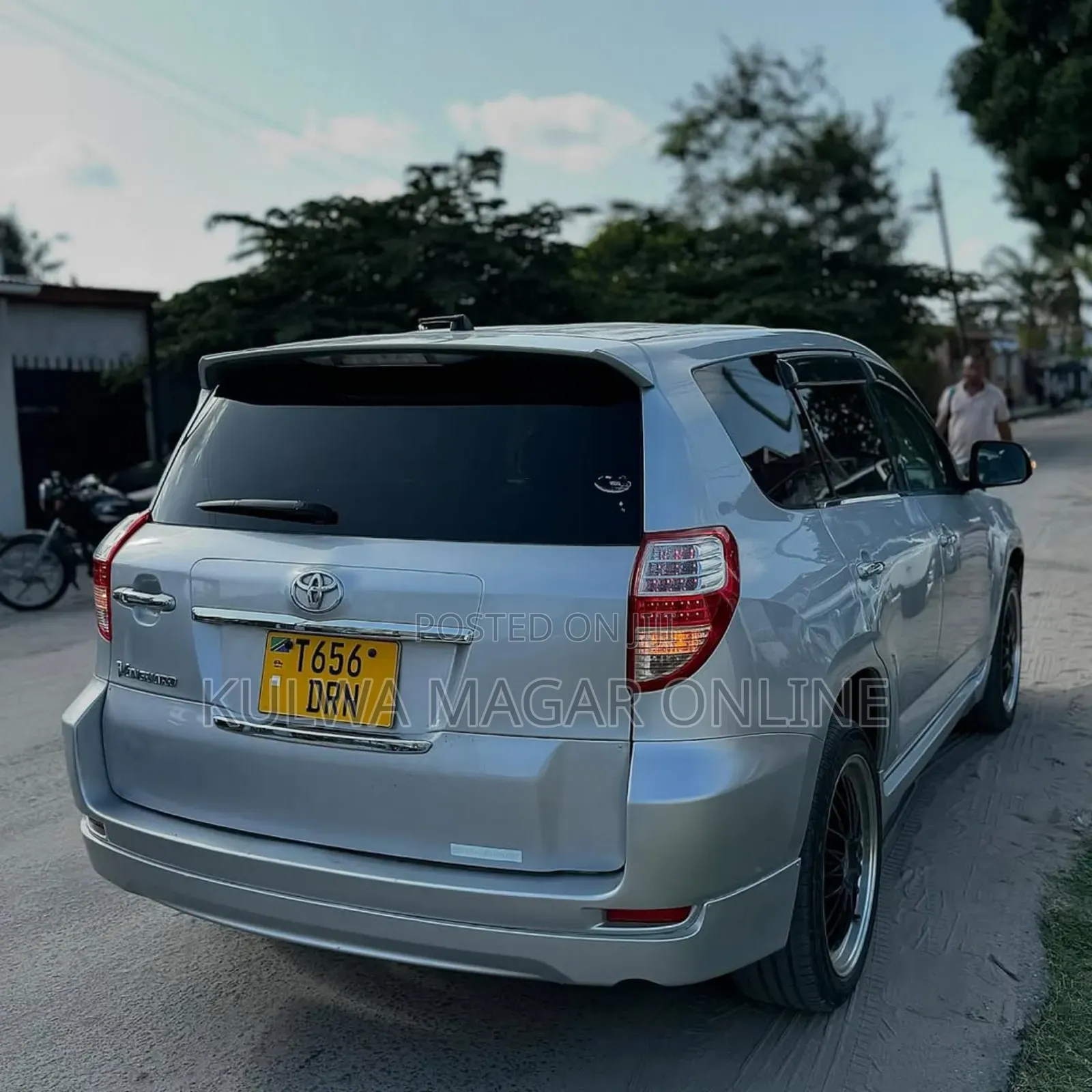 Toyota Vanguard 2008 Silver