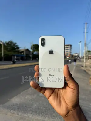 Apple iPhone X 64 GB White