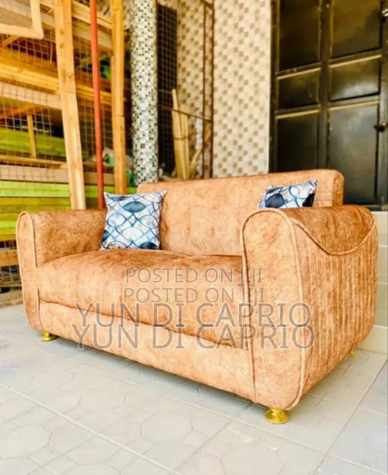 Sofa Classic Sana Mpya Siti Mbili