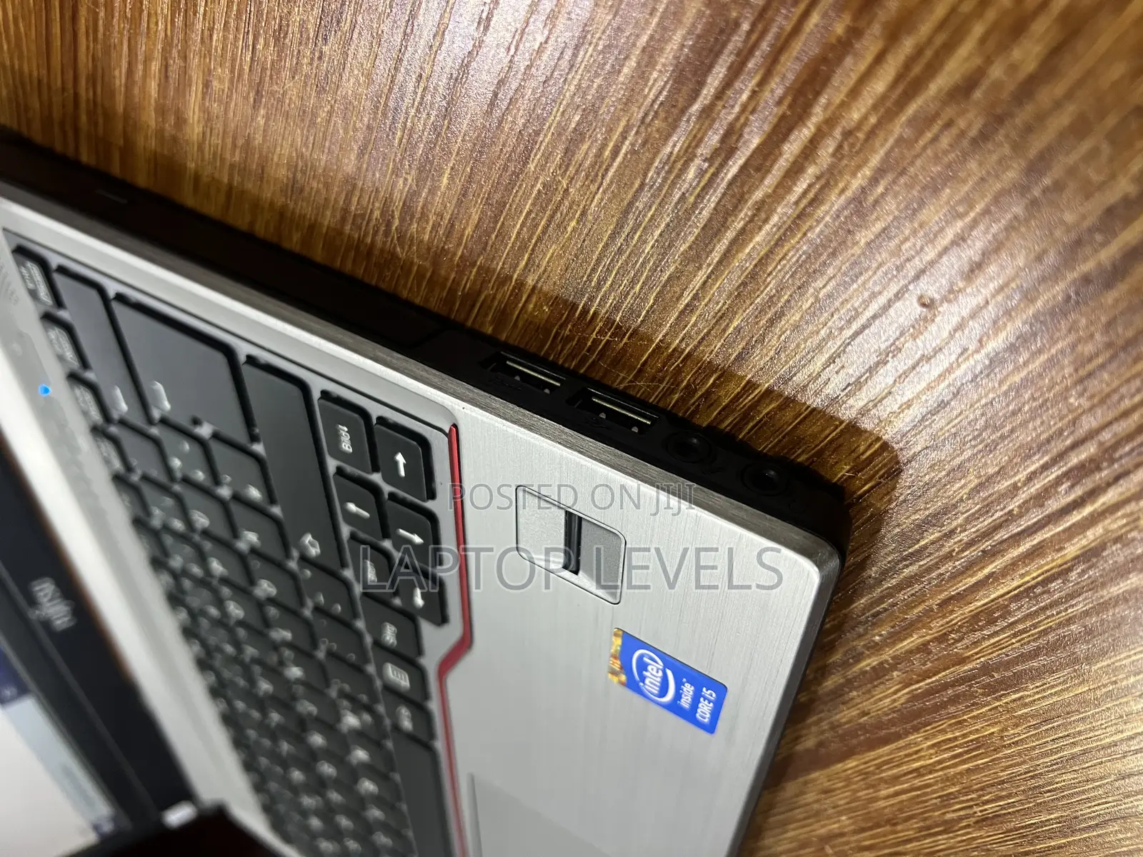 Laptop Fujitsu Lifebook E736 8GB Intel Core I5 HDD 500GB