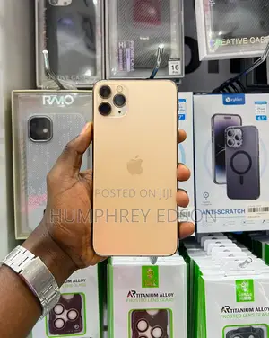 New Apple iPhone 11 Pro Max 256 GB Gold