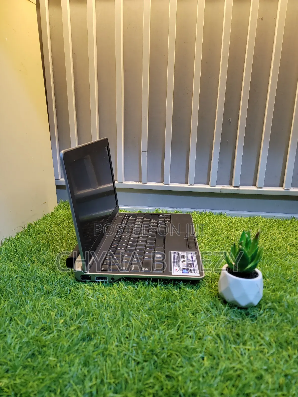 Laptop Dell Latitude E6220 4GB Intel Core I7 HDD 500GB