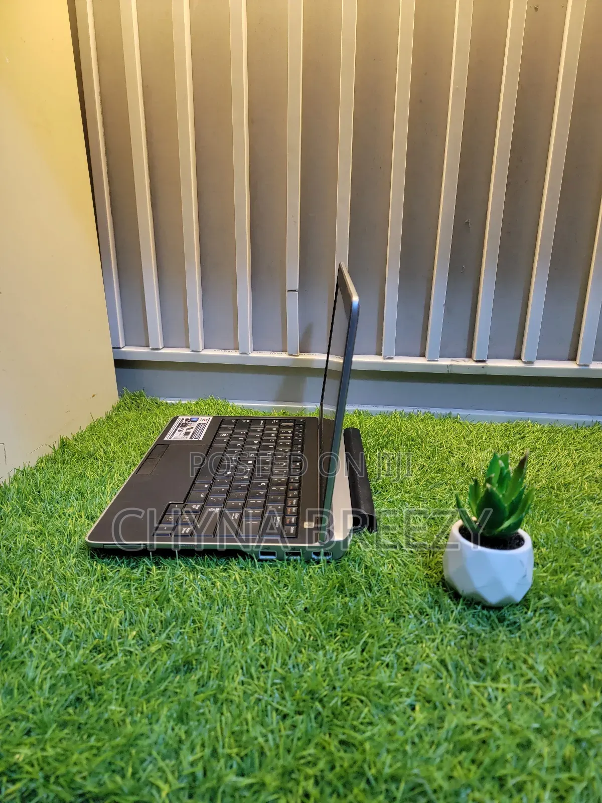 Laptop Dell Latitude E6220 4GB Intel Core I7 HDD 500GB