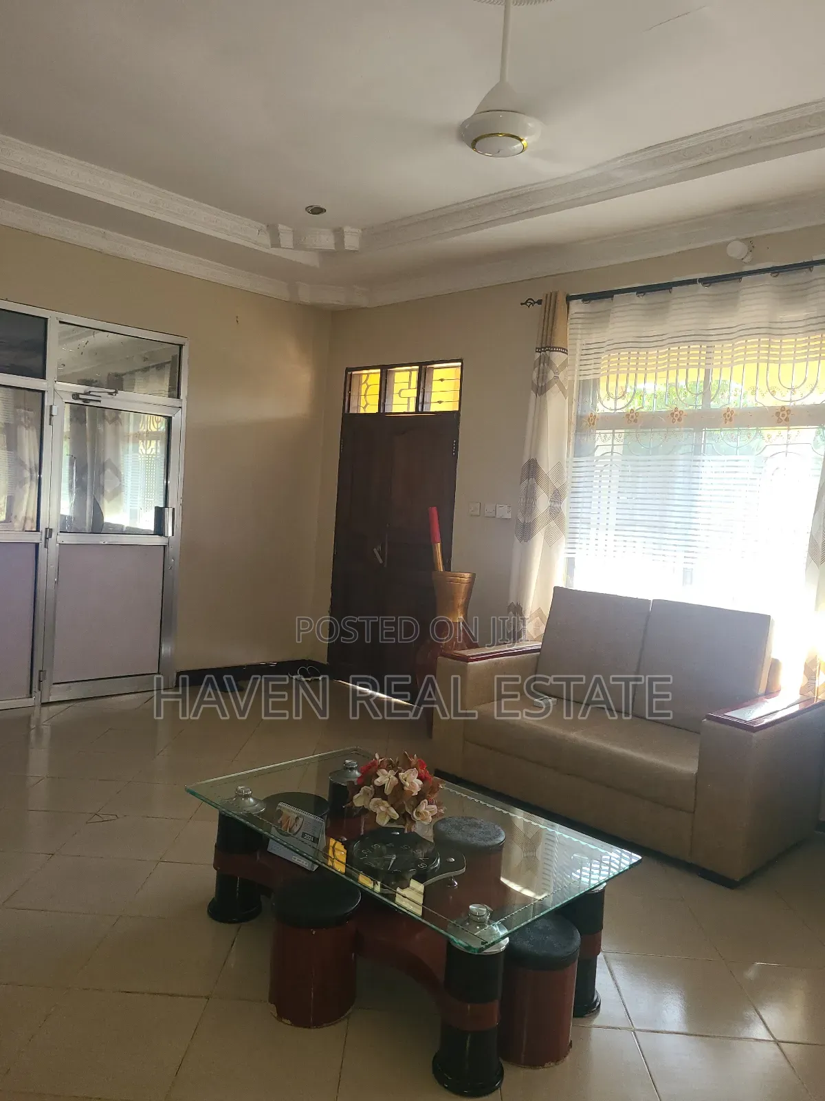 4bdrm House in Yombo for sale