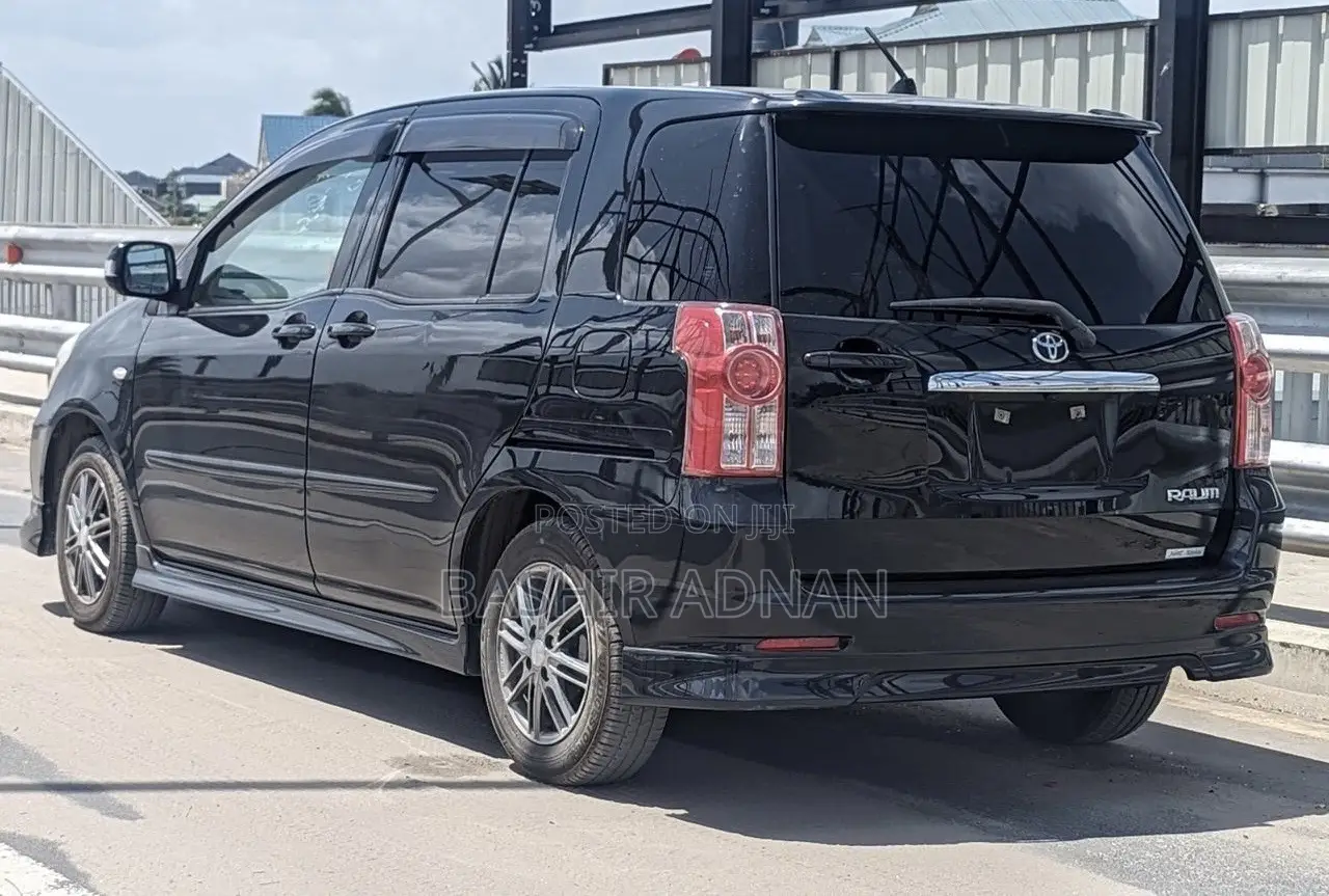 Toyota Raum 1.5 FWD 2008 Black