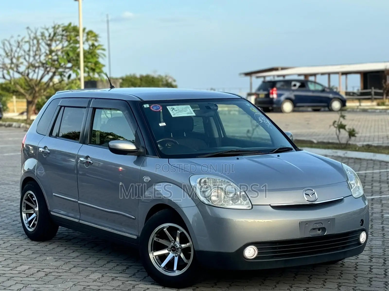 Mazda Verisa 2006 Silver