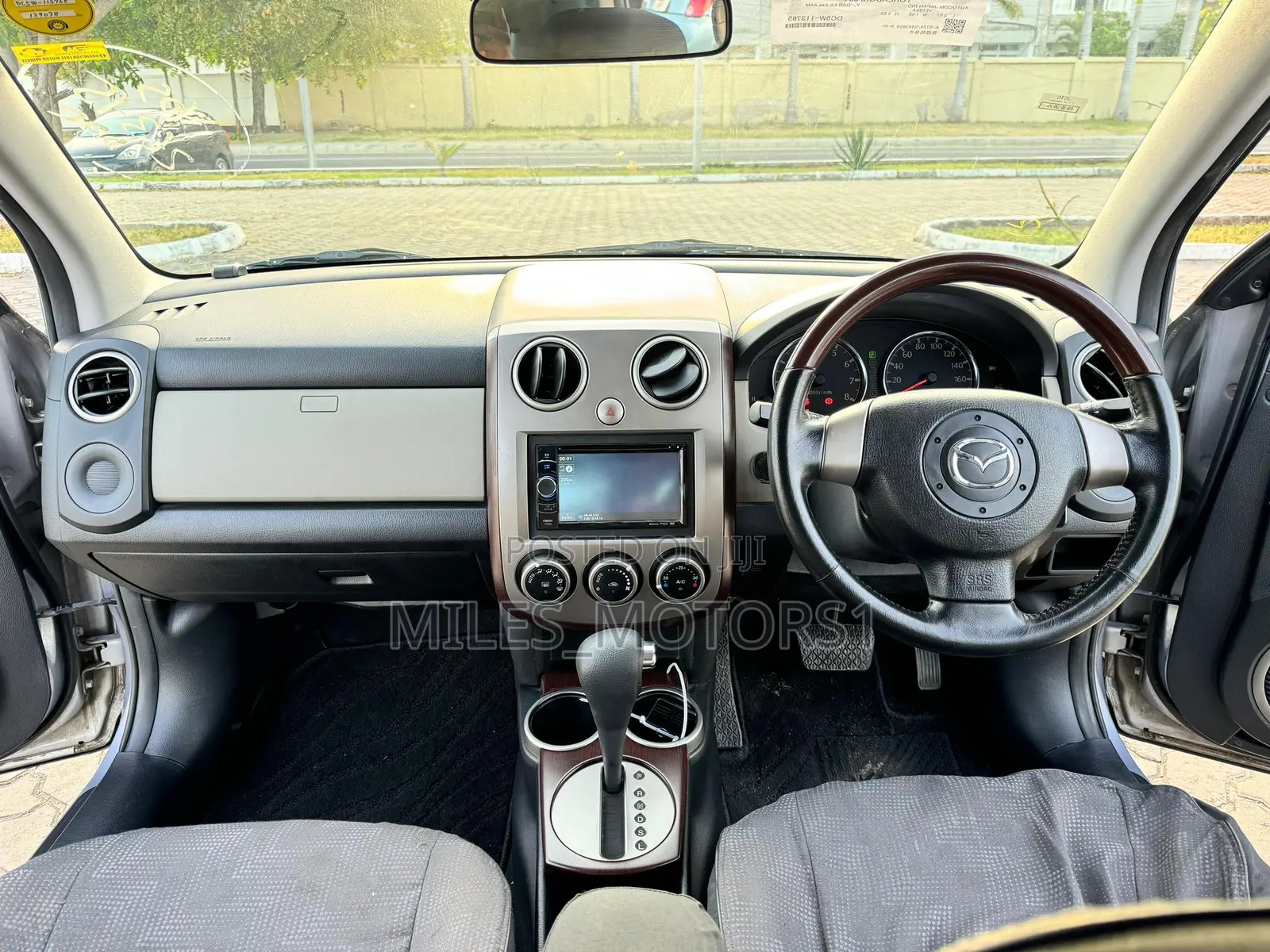 Mazda Verisa 2006 Silver