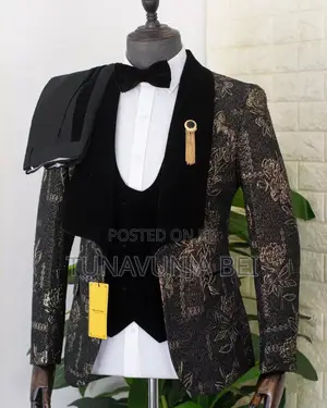 Mario Casas Suit