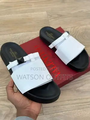 New Valentino Gavarani Leather Sandals Original