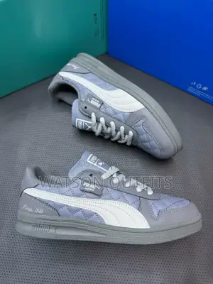 New Original Leather Sneakers/Footwears/Shoes