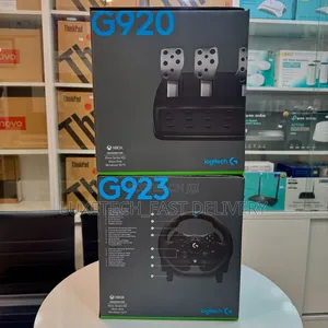 Logitech G920 Driving Force Racing Wheel and Floor Pedals