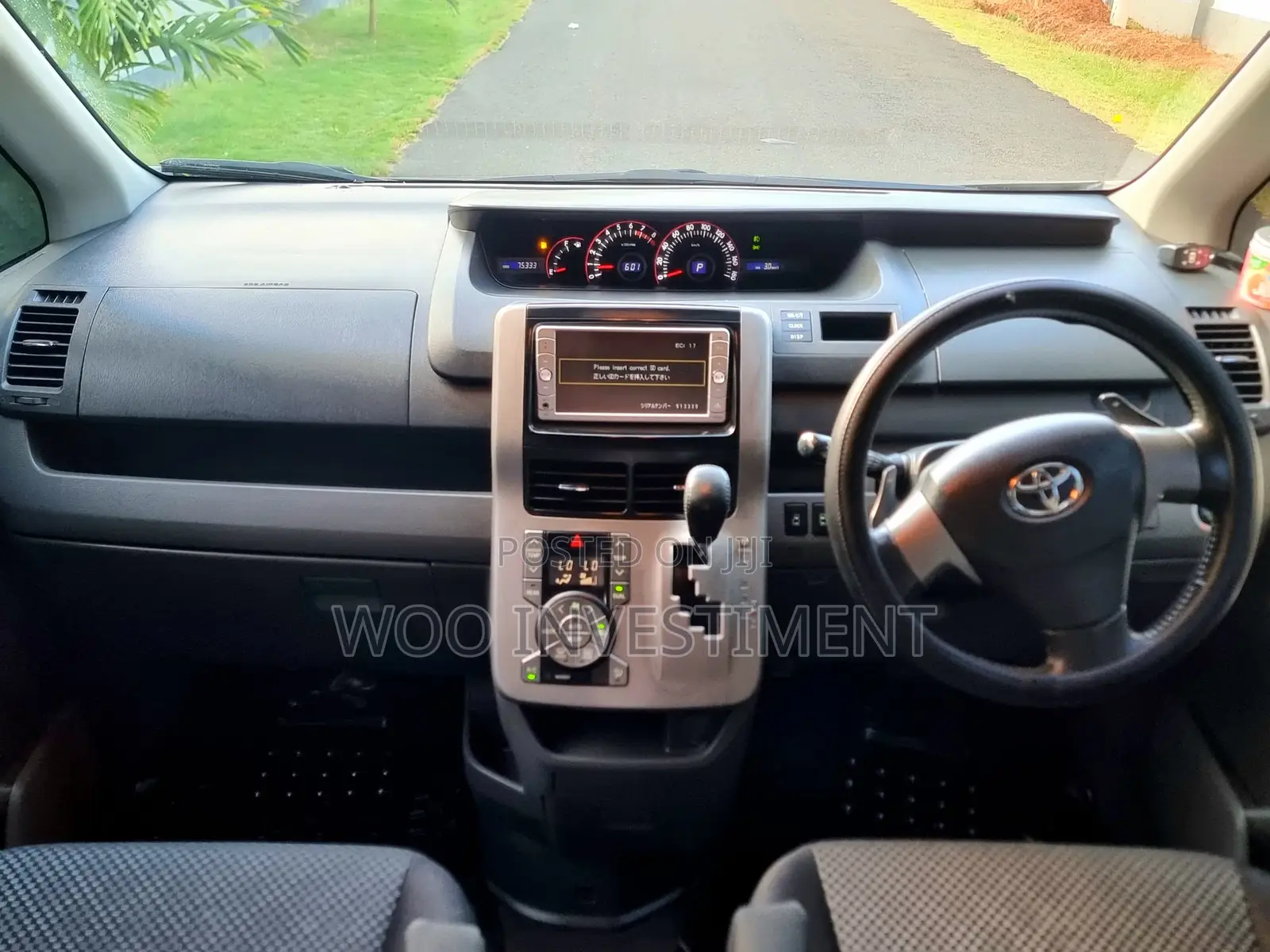 Toyota Noah 2007 Gray