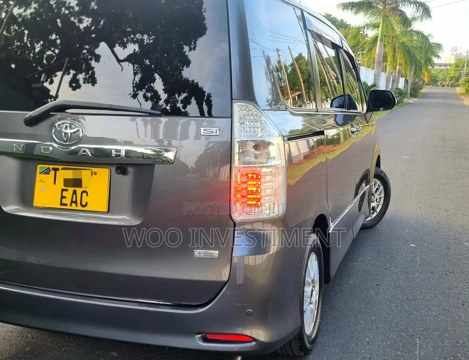 Toyota Noah 2007 Gray