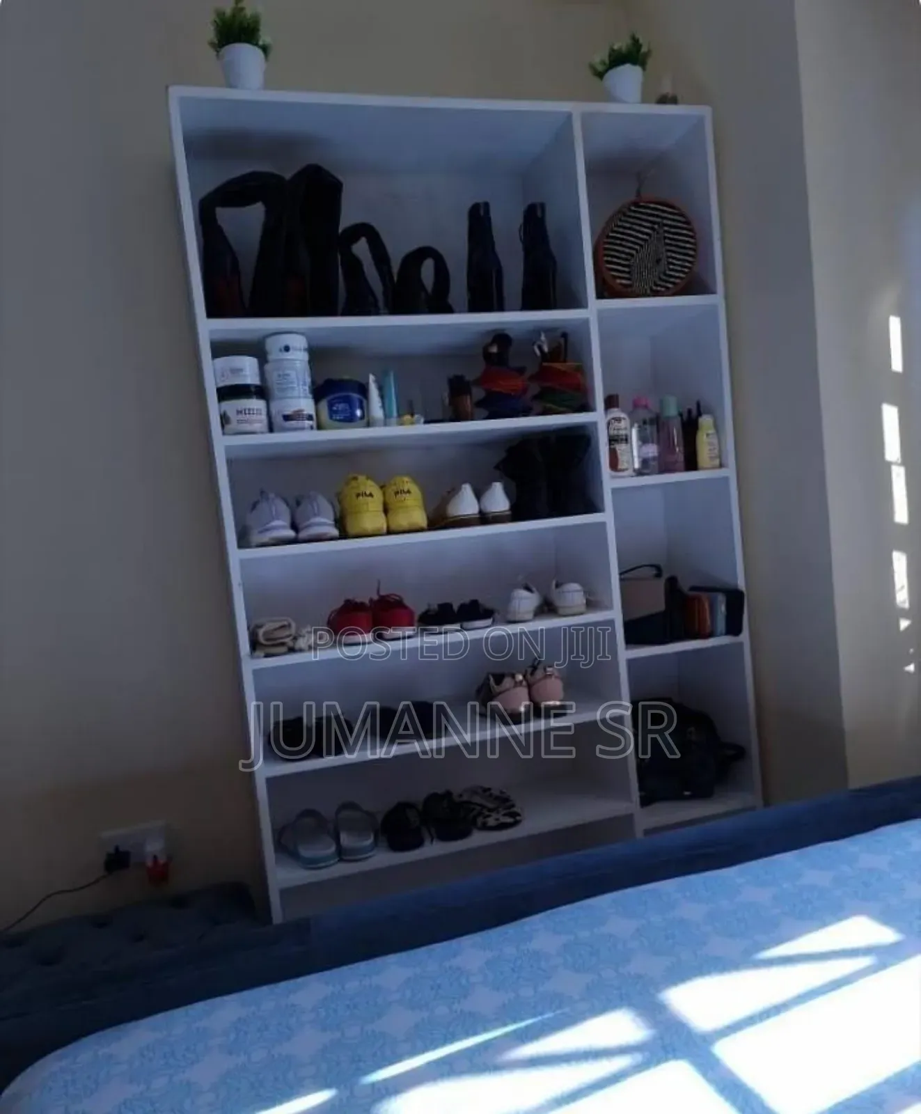 New Shoesrack