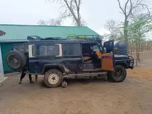 Land Rover Defender 2001 Gray