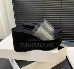 ZARA New Sandal