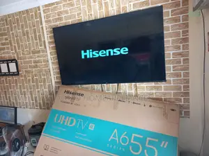 Hisense Smart TV// 55 Inches //UHD TV // BLUETOOTH // US