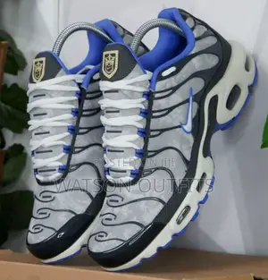 Best Quality Men Shoes/Footwears/Sneakers New Original