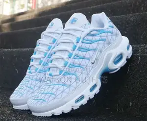 Best Quality Men Shoes/Footwears/Sneakers New Original