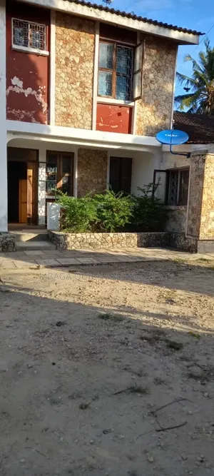 Plot for Sale TSH 2.3b at Mikocheni B Area SQM 1915