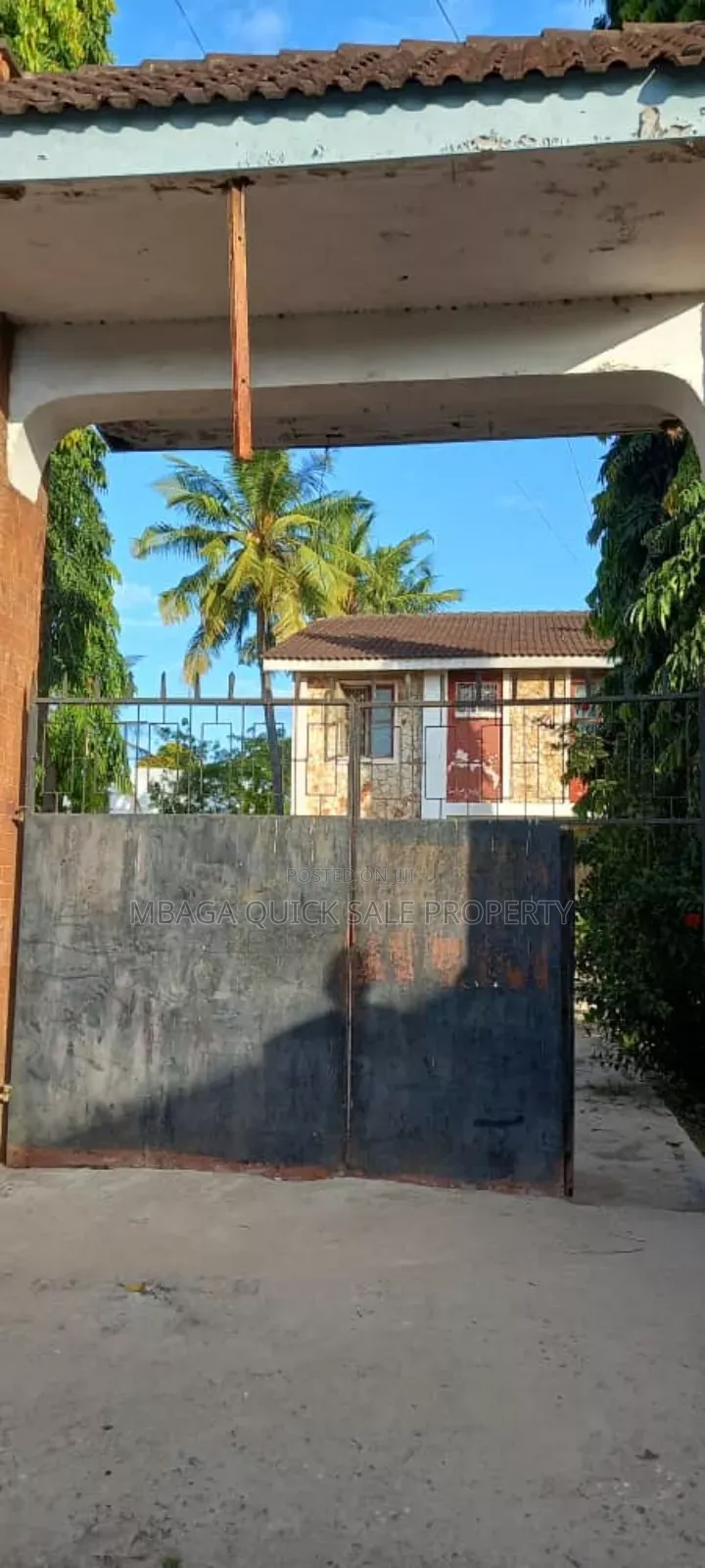 Plot for Sale TSH 2.3b at Mikocheni B Area SQM 1915