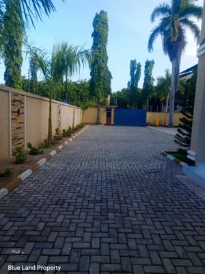 4bdrm House in Mikocheni A for sale