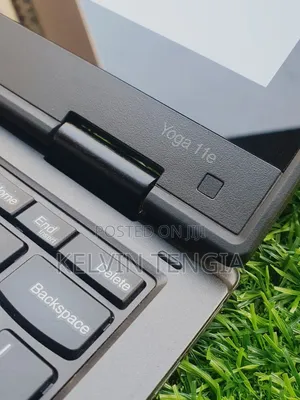 Laptop Lenovo Yoga 11e 4GB Intel Celeron HDD 500GB