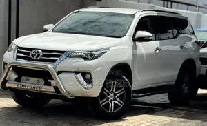 Toyota Fortuner 2017 White