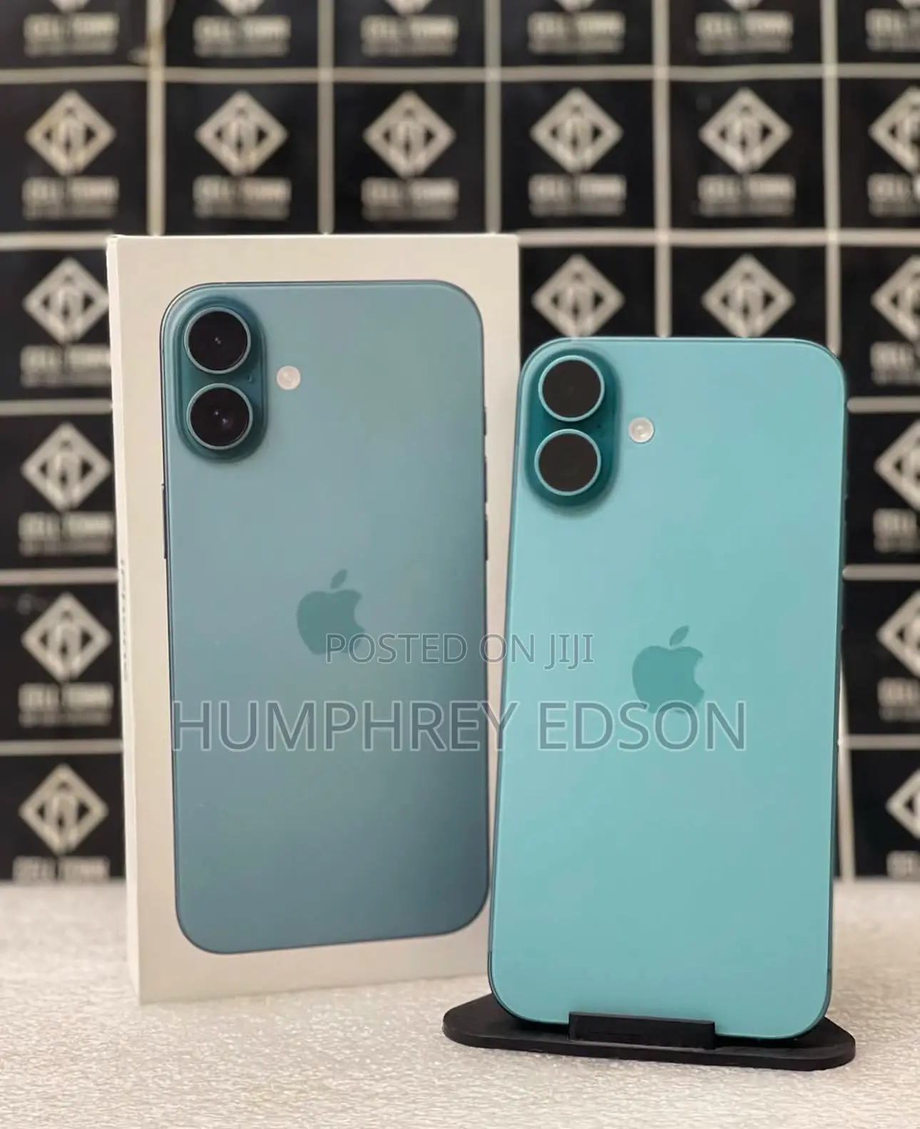 New Apple iPhone 16 256 GB Blue