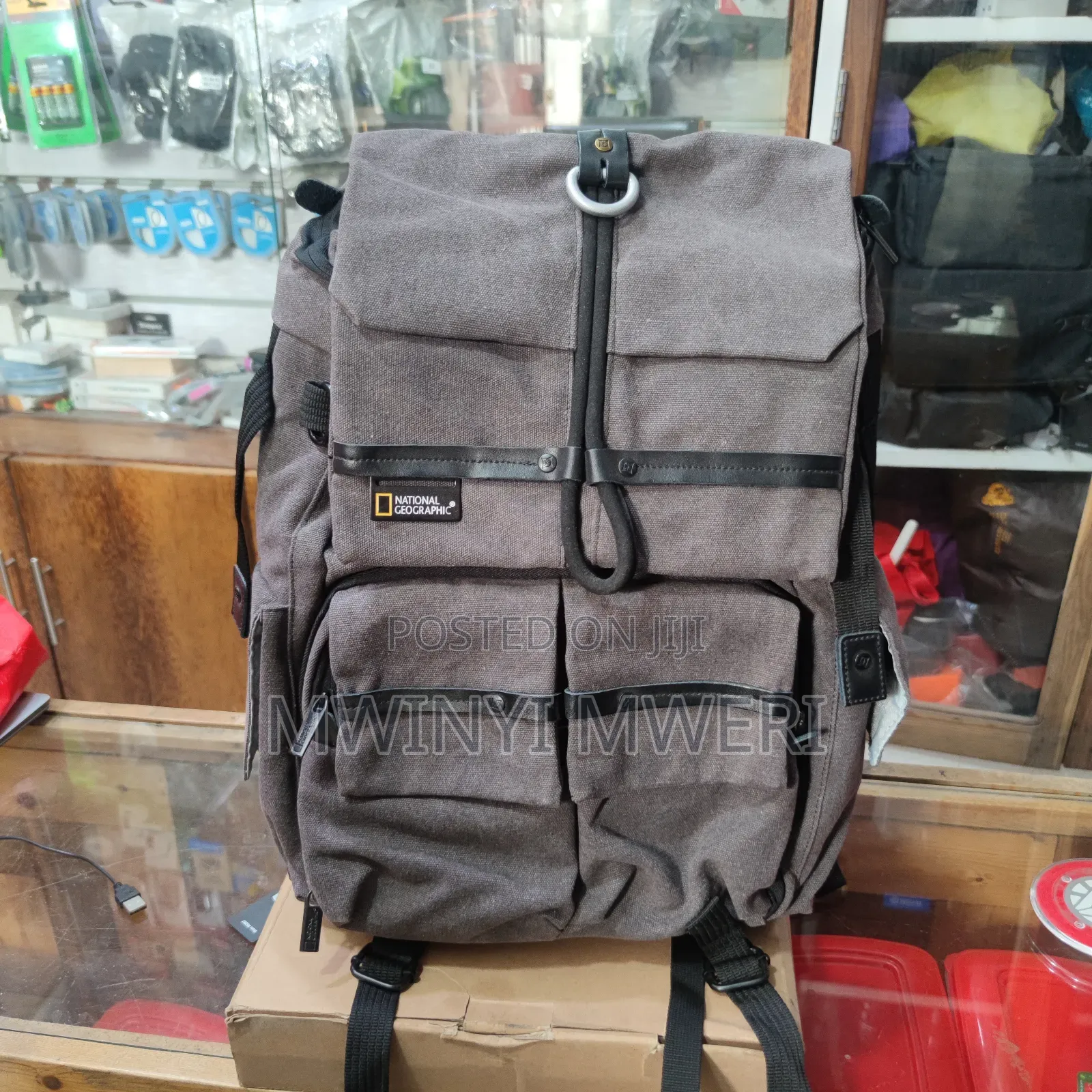 National Geographic DSLR Camera Backpack With Laptop Space