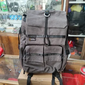 National Geographic DSLR Camera Backpack With Laptop Space