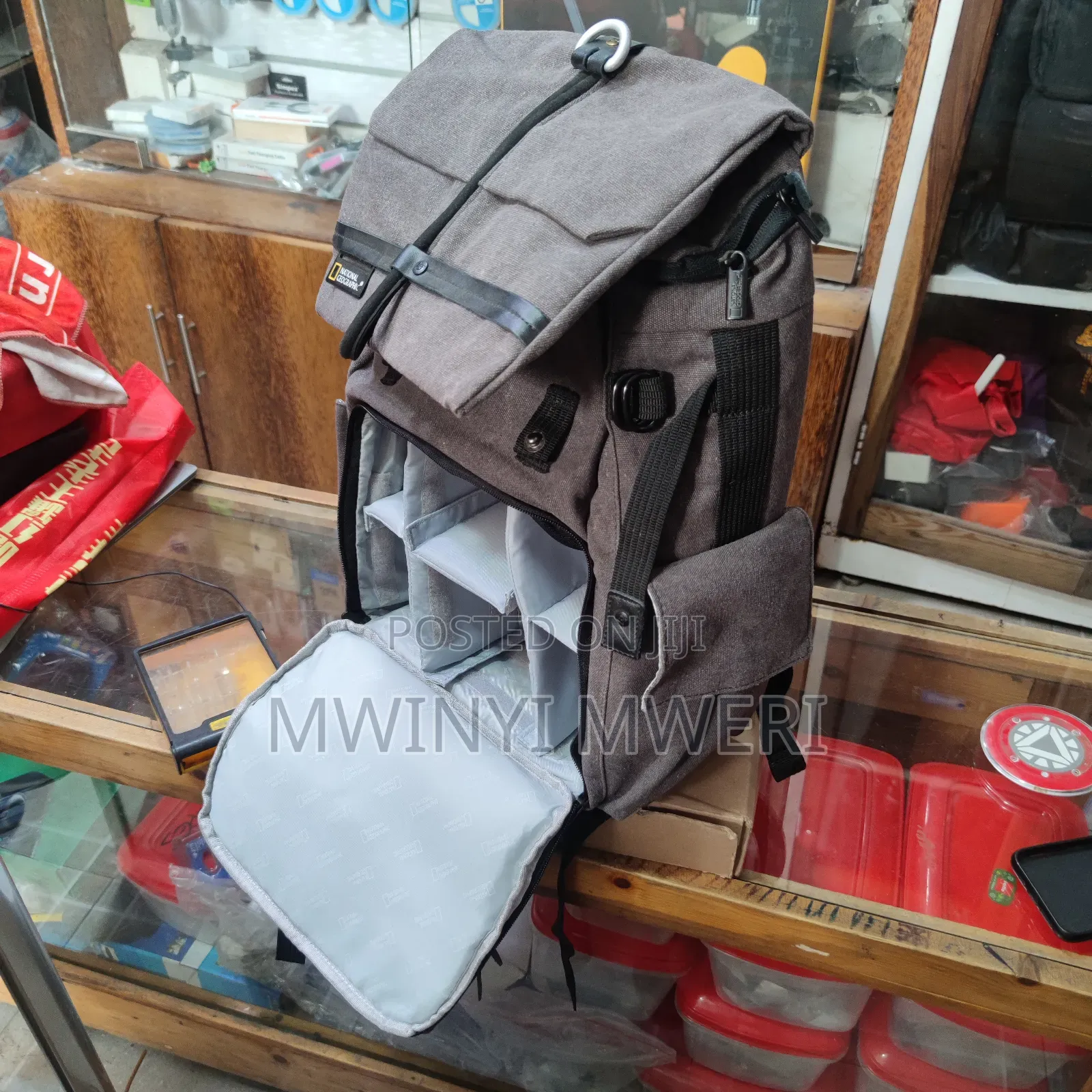 National Geographic DSLR Camera Backpack With Laptop Space