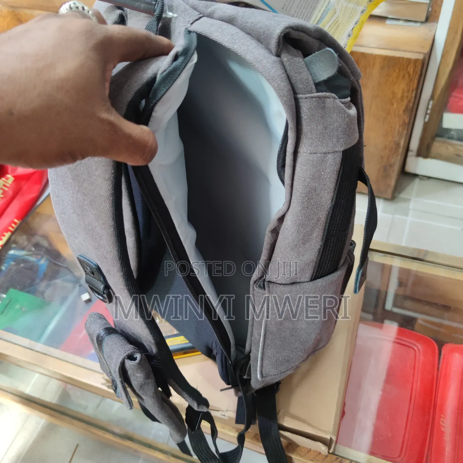 National Geographic DSLR Camera Backpack With Laptop Space