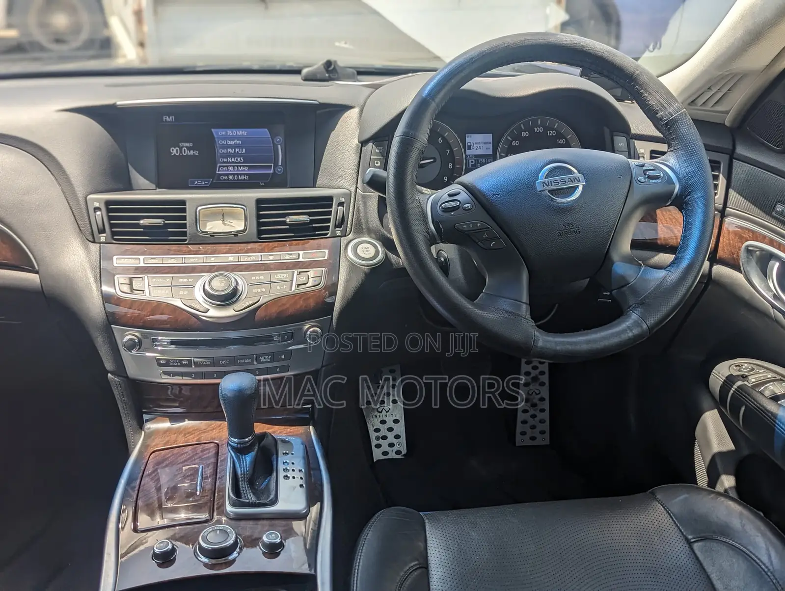 Infiniti M 2012 Black
