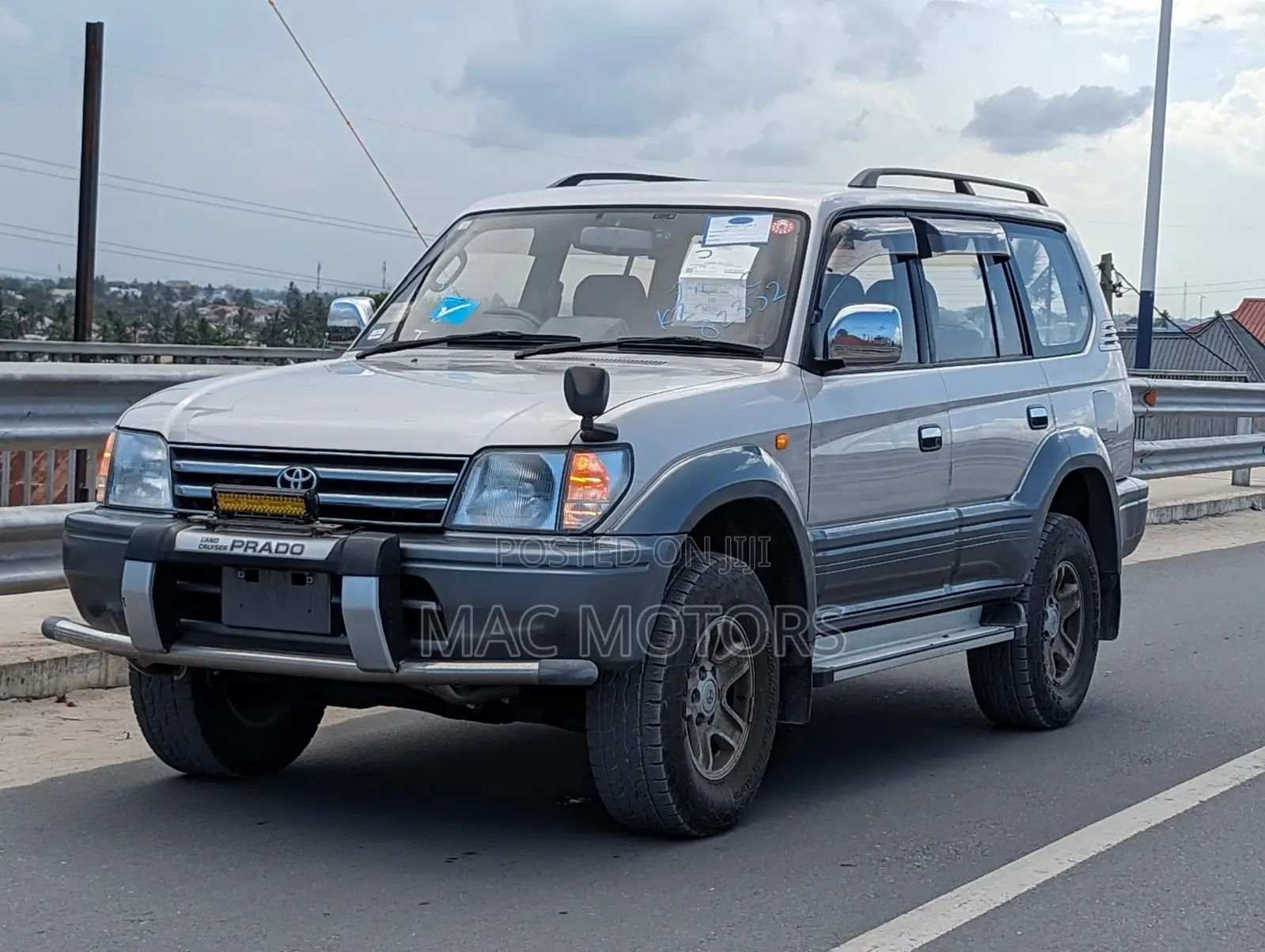 Toyota Land Cruiser Prado 1998 Silver