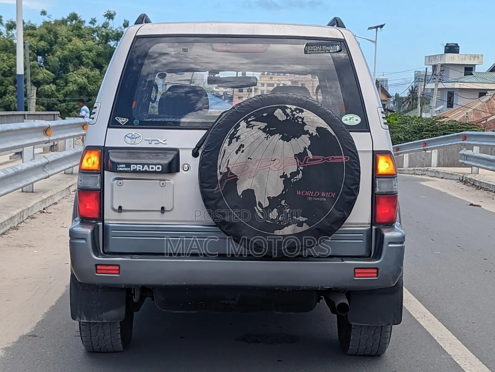 Toyota Land Cruiser Prado 1998 Silver