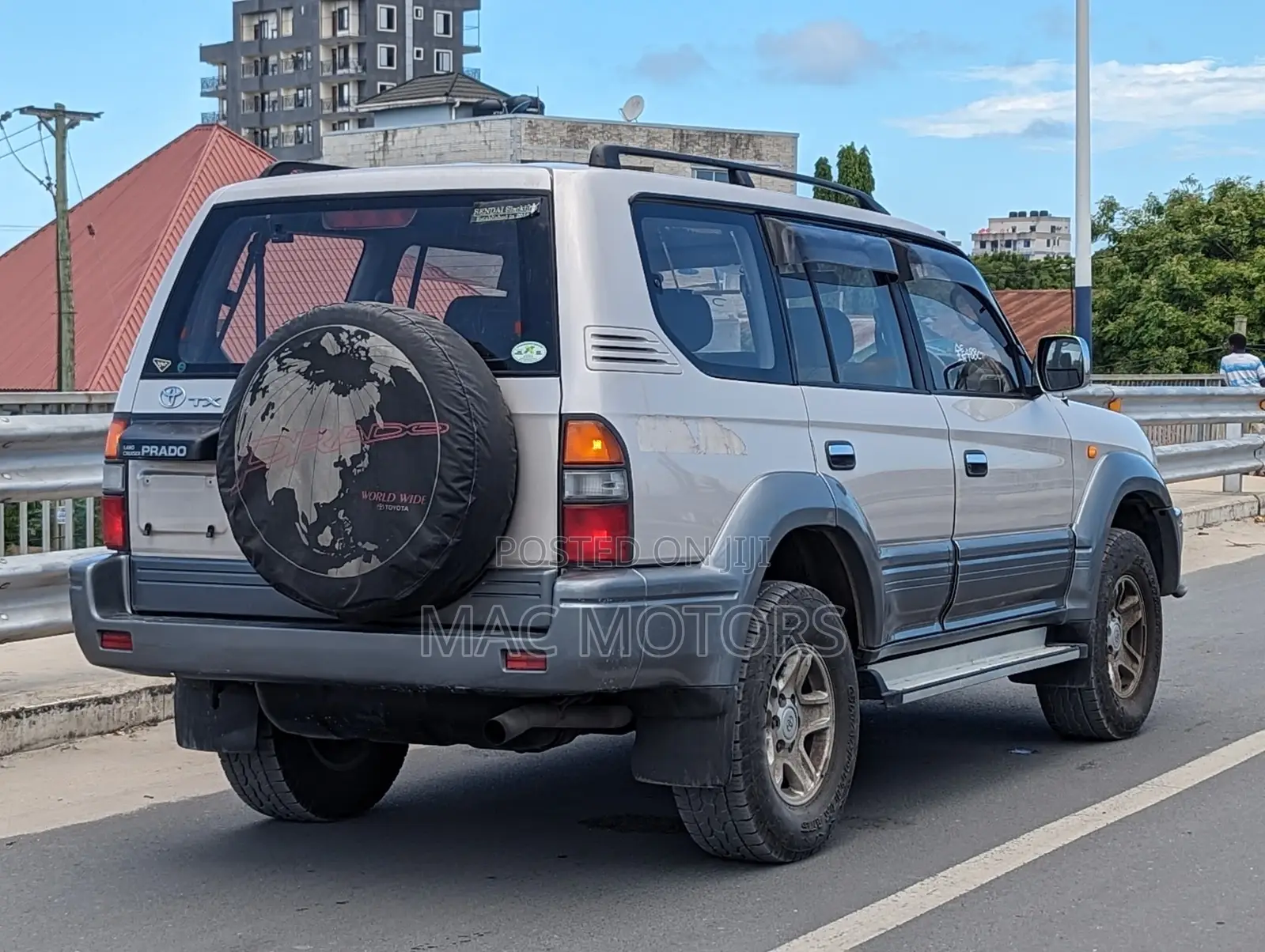 Toyota Land Cruiser Prado 1998 Silver