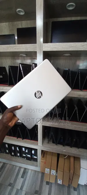Laptop HP 348 G5 8GB Intel Core I5 SSD 256GB