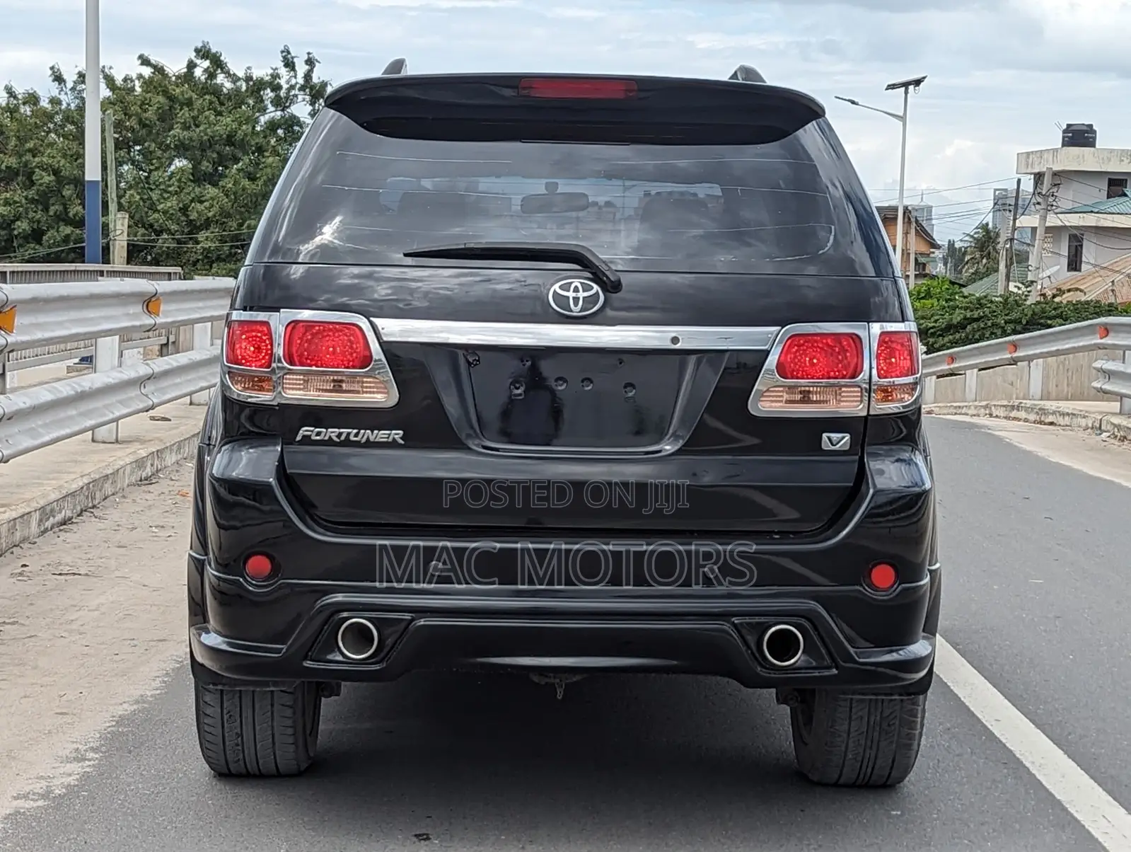 Toyota Fortuner 2.7 AWD 2006 Black