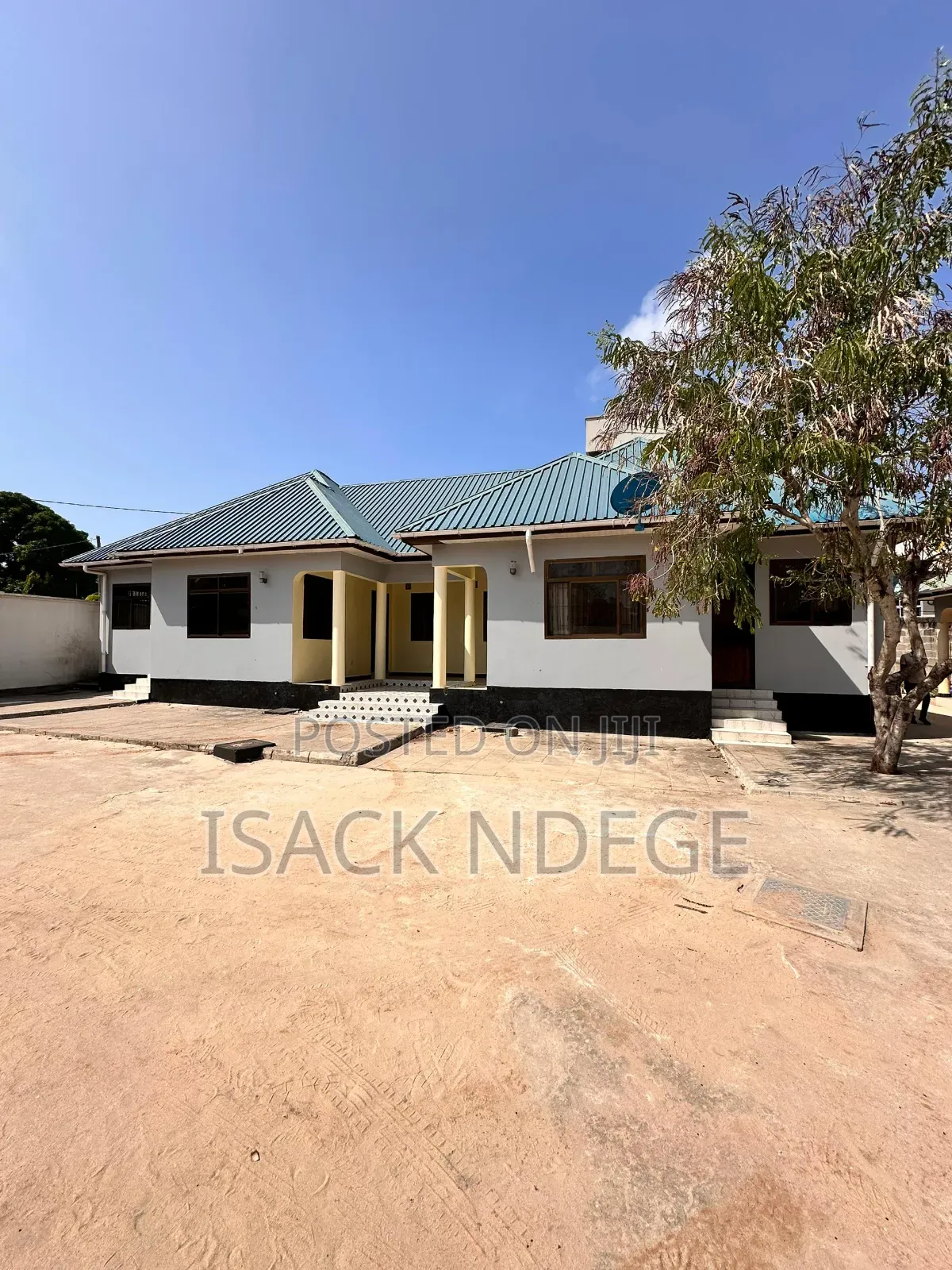 12bdrm House in Boko, Kinondoni for sale