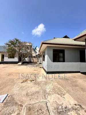 12bdrm House in Boko, Kinondoni for sale