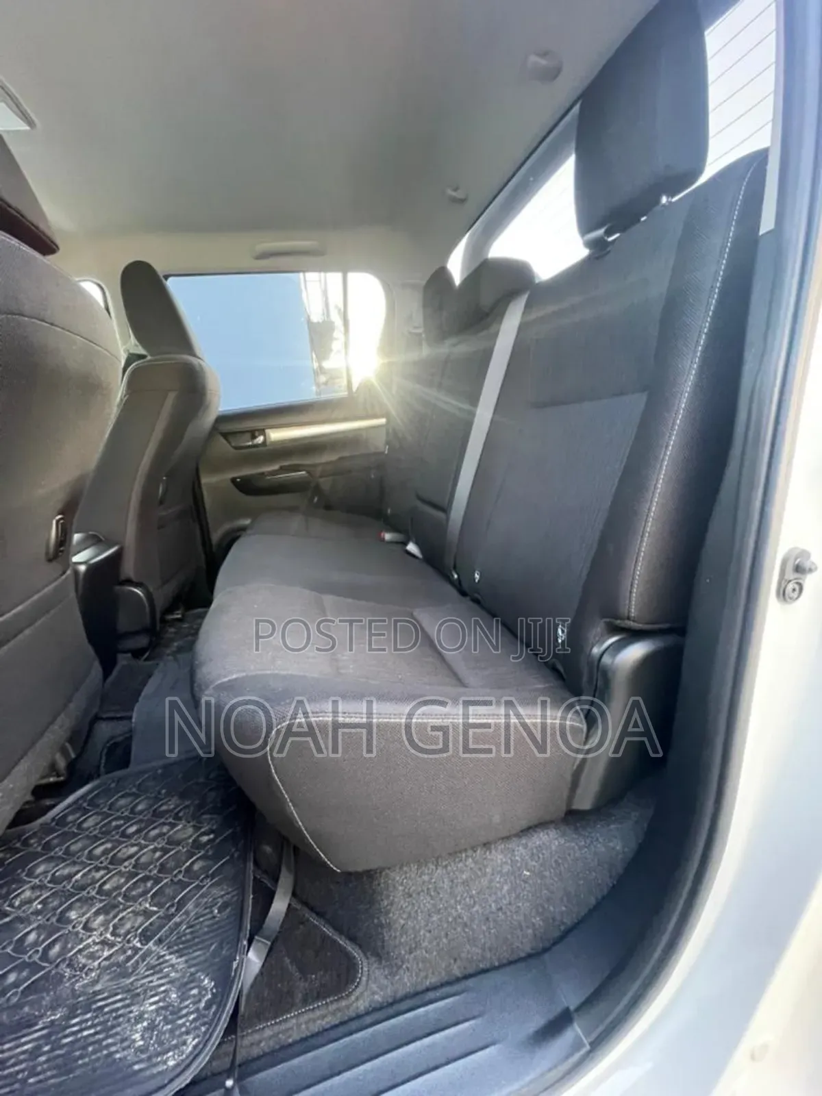 Toyota Hilux 2021 White